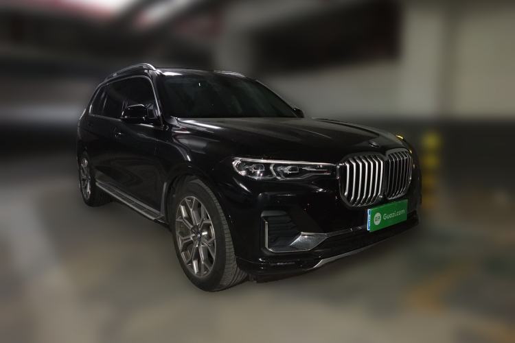 Used BMW X7 2019 xDrive40i Luxury Package with Leading Features
