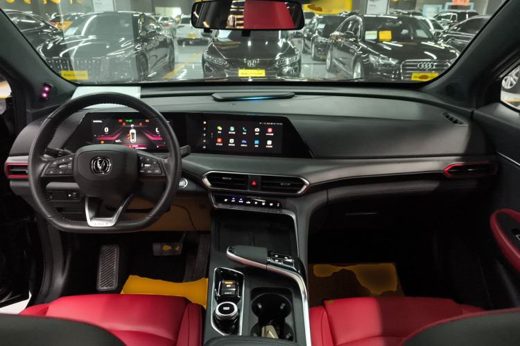 Used CHANGAN UNI-T 2020 1.5T Prestige Version