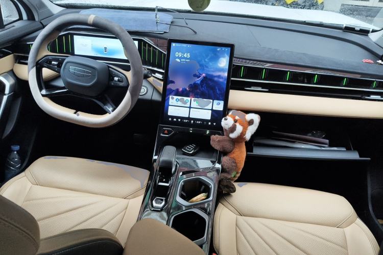 Used Geely Auto FX11 2023 1.5TD DCT Prestige Edition Center Console