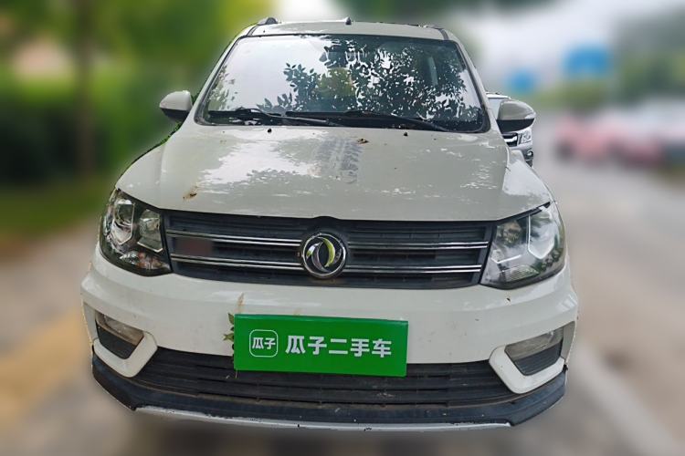 Used Dongfeng Fengon 370 2016 1.5L Manual Luxury Version SFG15-02 7 Seats