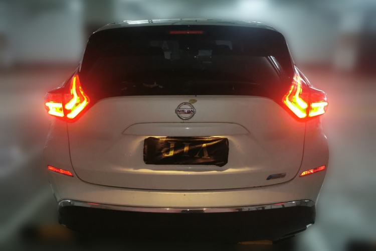 Used Nissan Murano 2021 2.5L XL Two-Wheel Drive Smart Connect Luxury Edition
