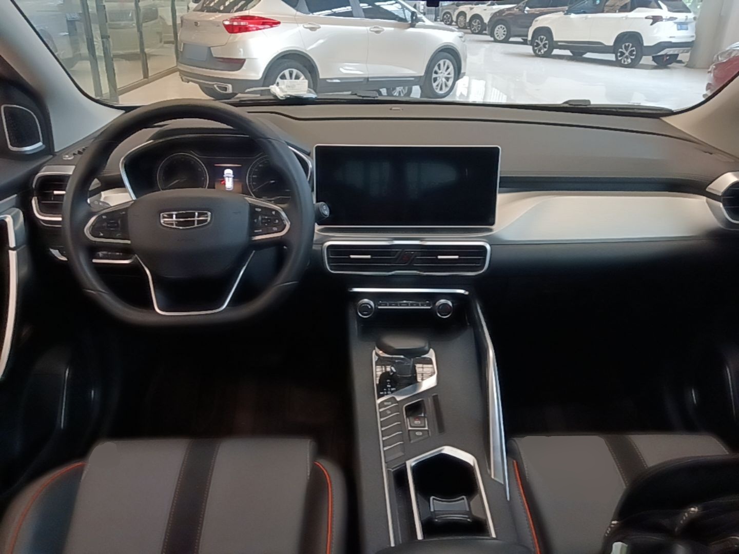 Geely Auto Coolray 2023 1.5T DCT Platinum Edition — снимка 12