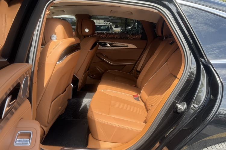 Used Hongqi H9 2022 2.0T Smart Connect Flagship Edition Interior 2