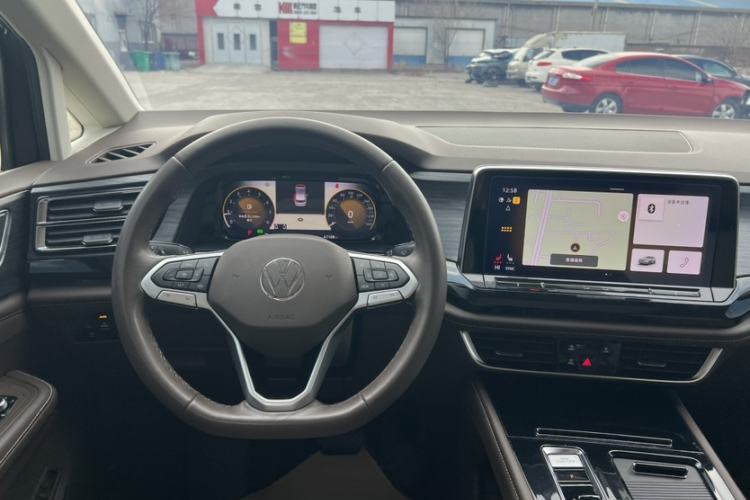 Used Volkswagen Viloran 2023 330TSI Luxury Edition