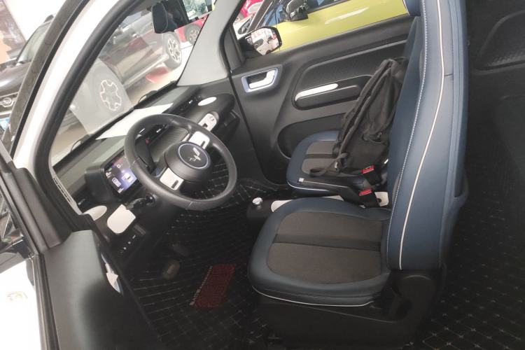Used Wuling Hongguang MINIEV 2022 GAMEBOY 200km Gaming Edition with Lithium Iron Phosphate Left Front Seat