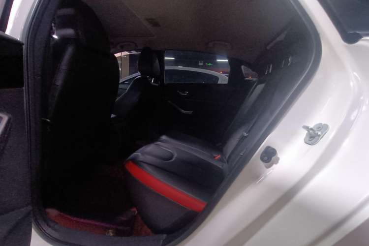 Used Venucia D60 2019 1.6L XL CVT Smart Connect Elite Edition