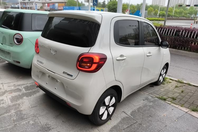 Used Wuling Hongguang MINIEV 2025 Four-Door Version Advanced Edition
