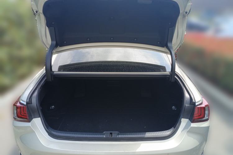 Used Lexus ES 2021 300h Excellence Edition Trunk