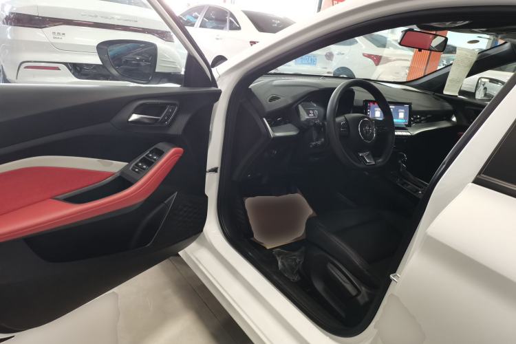 Used MG 5 2023 180 DVVT CVT Luxury Edition
