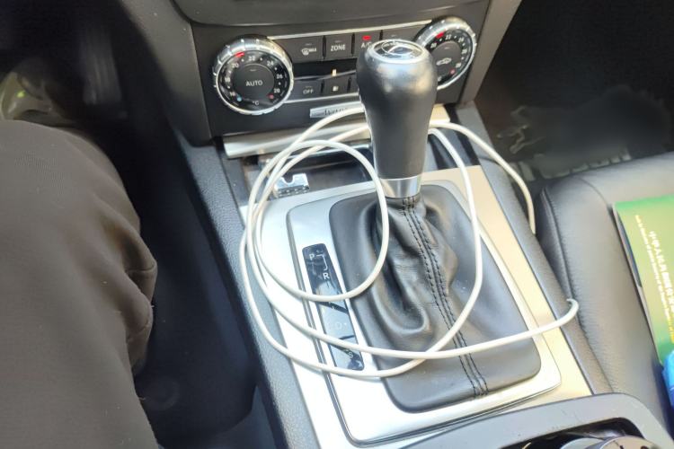 Used Mercedes-Benz C-Class 2011 C 200 Fashion Travel Edition