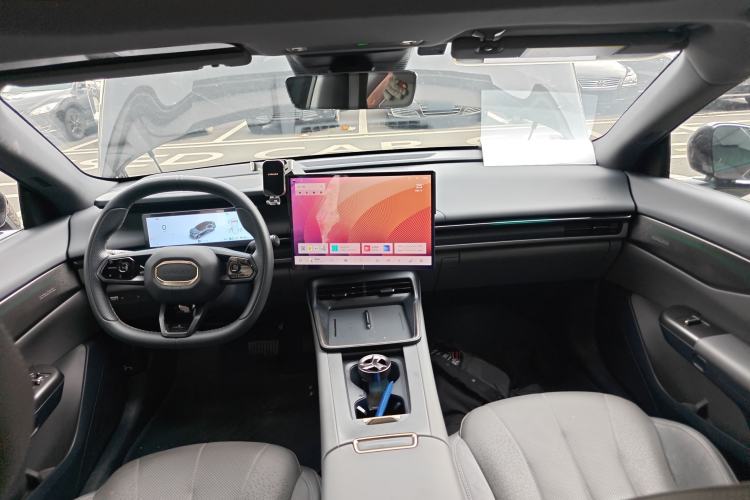 Used Lynk & Co 07 2024 EM-P 126 Long-Range Halo