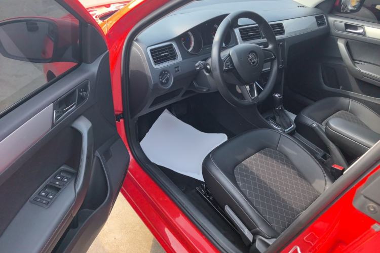 Used Skoda Rapid Spaceback 2018 1.6L Automatic Comfort Edition