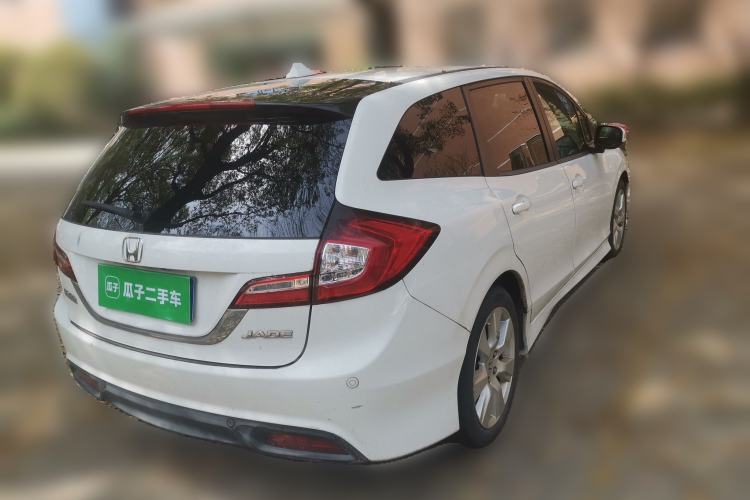 Used Honda Jade 2013 1.8L automatic Comfort version 5 seats
