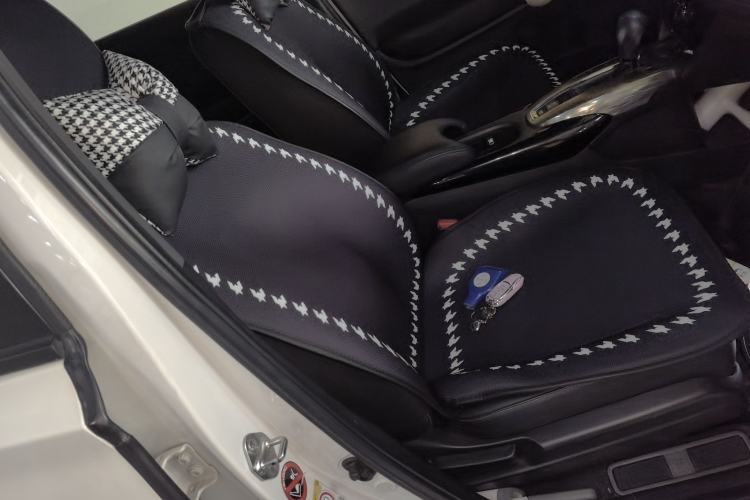 Used Honda XR-V 2015 1.8L EXi CVT Comfort Version Right Front Seat