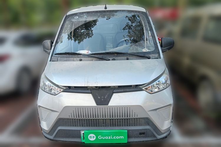 Used Wuling EV50 2020 Pure Electric Van Logistics Vehicle – Penghui Non-Heated Battery
