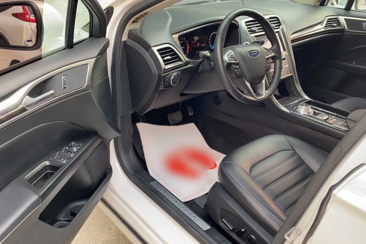 Used Ford Mondeo 2018 EcoBoost 200 Stylish Model Driver Seat