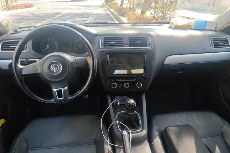 Used Volkswagen Sagitar 2014 Revised Version 1.6L Manual Comfort Edition