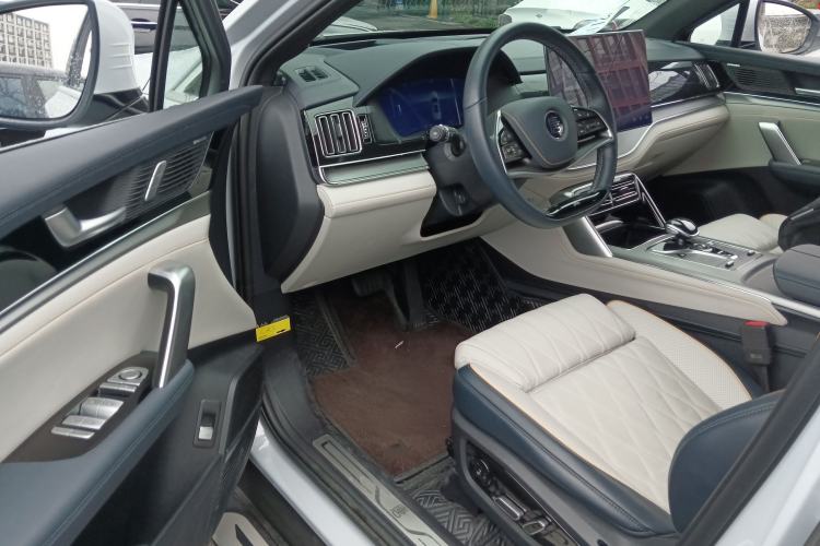 Used BYD Tang New Energy 2022 EV 635 km All-Wheel-Drive Flagship Model
