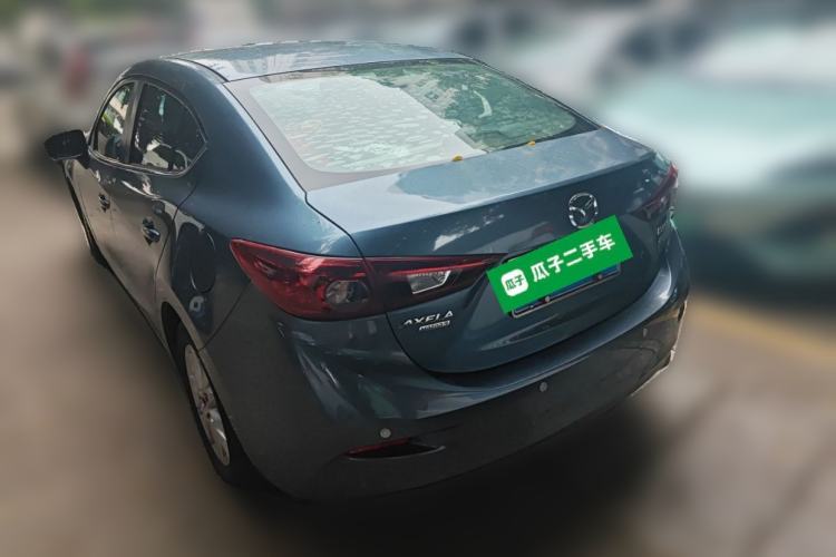 Used Mazda 3 Axela 2014 Sedan 1.5L Manual Comfort Model