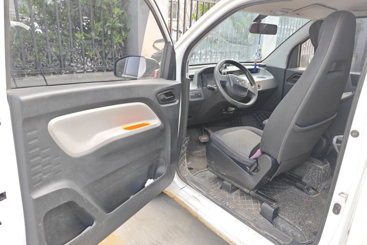 Used Wuling Hongguang MINIEV 2020 Freedom Version Lithium Iron Phosphate Driver Seat