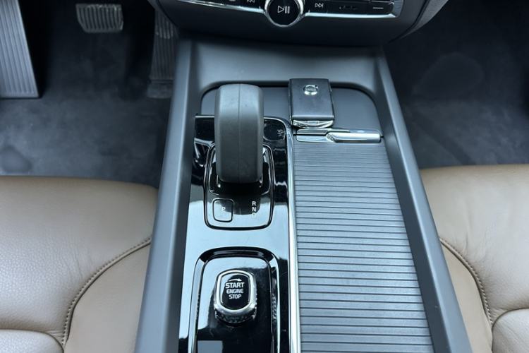 Used Volvo S60 2022 B4 Zhiyi Luxury Edition
