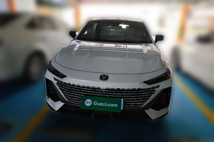 Used Changan UNI-V 2023 1.5T Prestige Model
