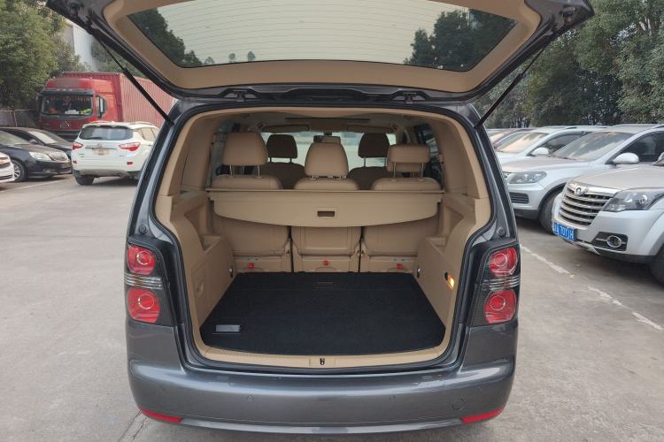 Used Volkswagen Touran 2013 1.4T DSG Comfort Edition 5-Seater
