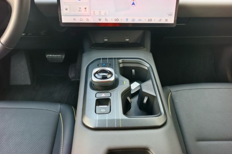 Used Toyota bZ5 2025 Model 550 PRO Smart Driving Edition Interior 4