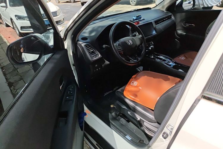 Used Honda Vezel 2020 1.5L CVT Pioneer Edition
