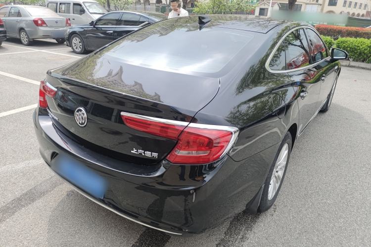 Used Buick LaCrosse 2018 20T Elite Edition Rear Right 45 Deg