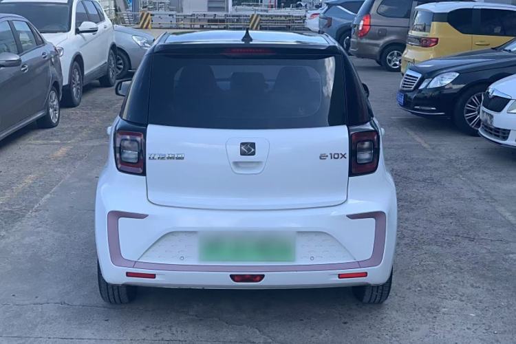 Used SOL E10X 2021 302 km Range Fashion Edition 31.4 kWh