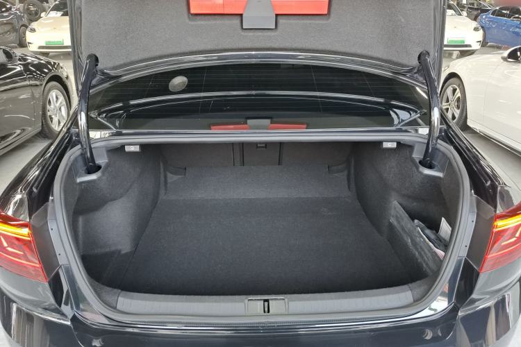 Used Volkswagen Magotan 2023 2 Million Units Commemorative Edition 330TSI DSG Luxury Version