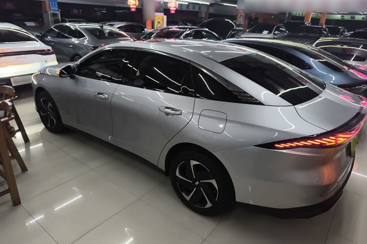 Used Geely Galaxy L6 2025 EM-i 140km Starship Edition