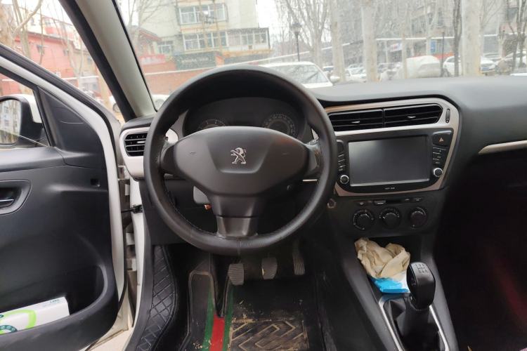 Used Peugeot 301 2014 1.6L Manual Comfort Edition
