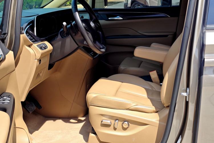 Used Buick GL8 2020 ES Land Cruiser 653T Luxury Edition