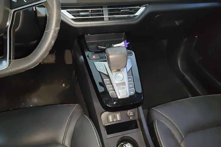 Used BYD Yuan New Energy 2019 EV360 Smart Connect Enjoyment Model