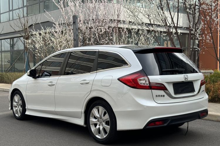 Used Honda Jade 2016 1.8L Automatic Comfort Elite Version 5 Seats
