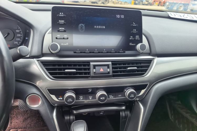 Used Honda Accord 2018 260TURBO Luxury Edition China V Emission Standard Center Console