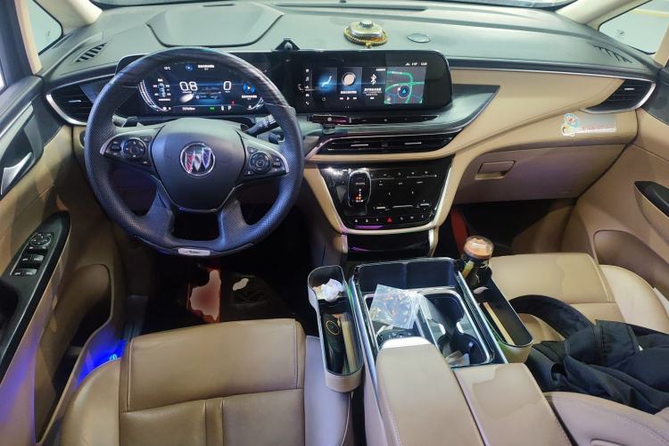 Used Buick GL8 2021 ES Land Cruiser 653T Luxury Edition Center Console