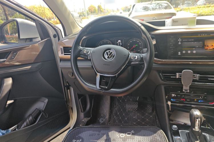 Used Volkswagen Tharu 2021 280TSI Two-Wheel Drive Comfort Edition