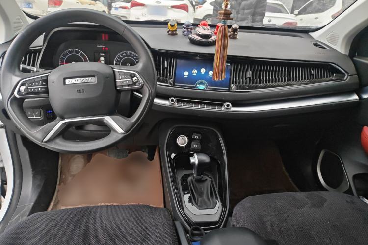 Used Haval H2s 2018 Blue Label 1.5T Dual-Clutch Elite Model Center Console