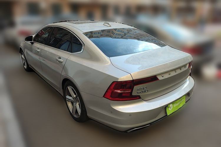 Used Volvo S90 2018 T4 Zhiyuan Edition
