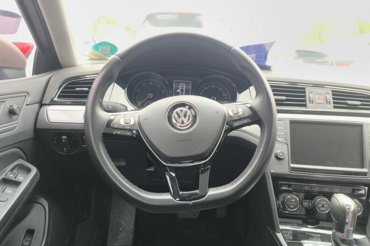 Used Volkswagen Lamando 2018 280TSI DSG Comfort Edition Steering Wheel