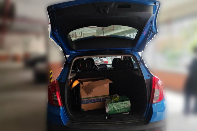 Used Buick Encore 2015 1.4T Automatic Two-Wheel Drive Urban Elite Version
