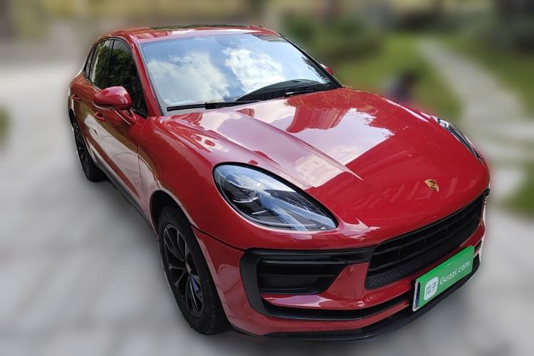 Used Porsche Macan 2022 Macan 2.0T Front Right 45 Deg