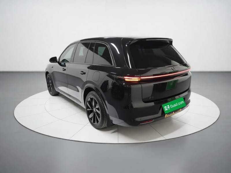 Used Li Auto L8 2023 Air model — 4