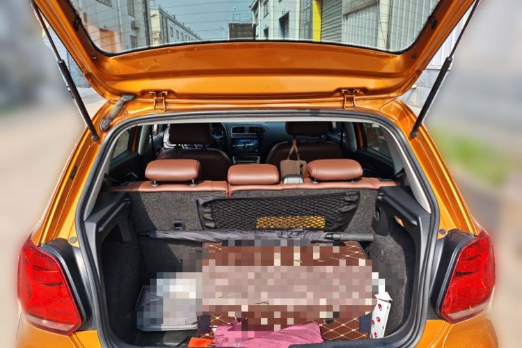 Used Volkswagen Polo 2016 1.6L Cross Polo Automatic