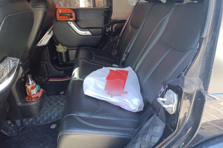 Used Jeep Wrangler 2017 3.0L Sahara Four-Door Comfort Edition
