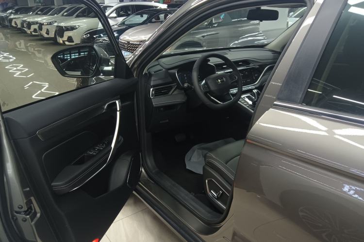 Used Farizon FX 2021 1.8T Smart Connect 5-Seater

