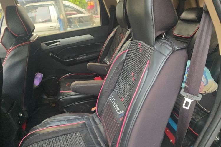 Used BAIC Weiwang M50F 2017 1.5L Standard Model
